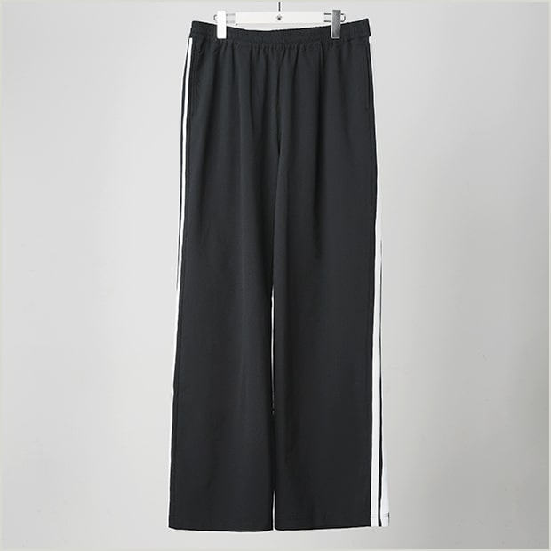 スポーティーラインパンツ（BLACK）